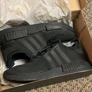 Adidas R1 Triple Black Reflective Size 8